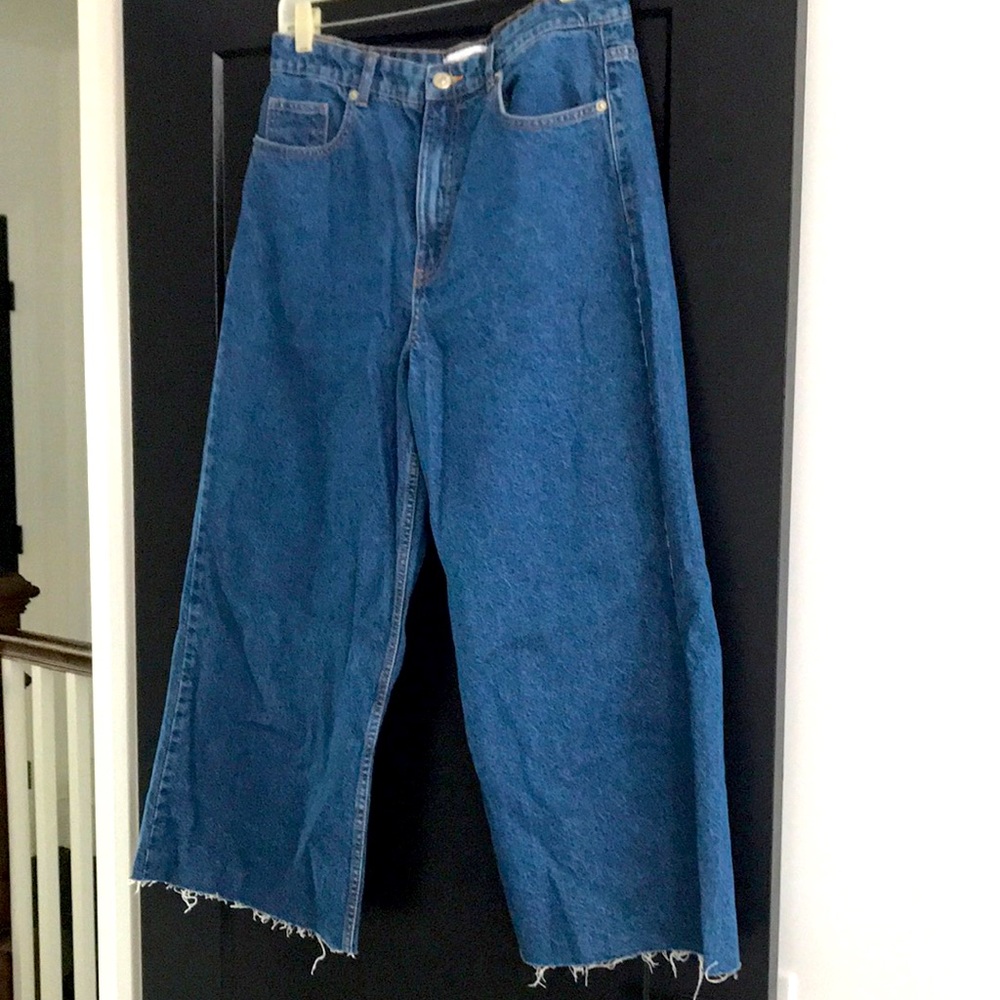 Zara Wide Leg Ankle Length Jeans, Size 10